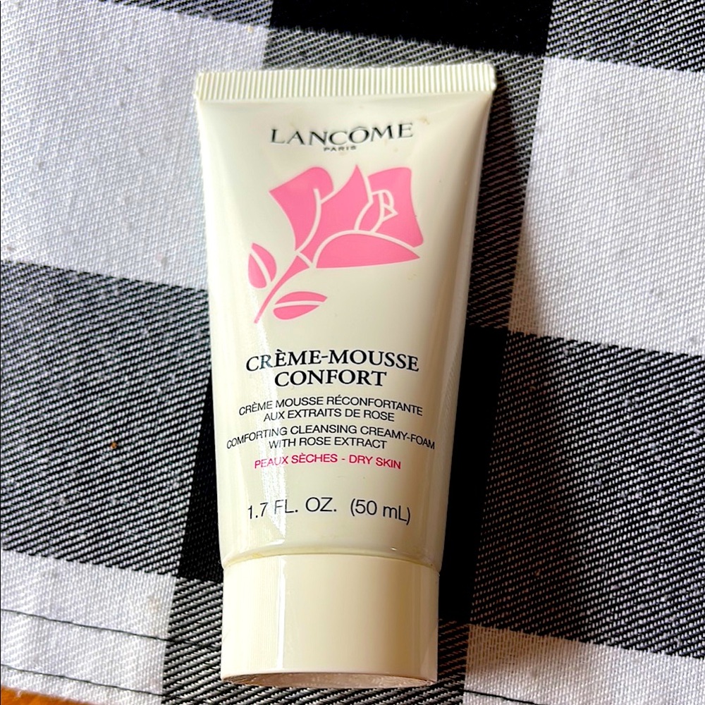Lancome Pink and White Cleanser Exfoliant